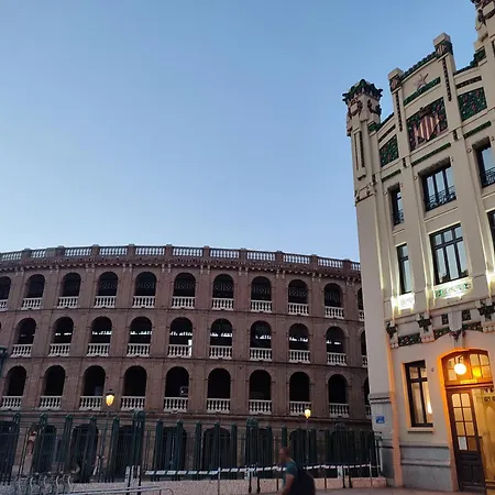 Turia Rooms Valencia - Urban Centric At Bruno Apartments Coliving Homestay *