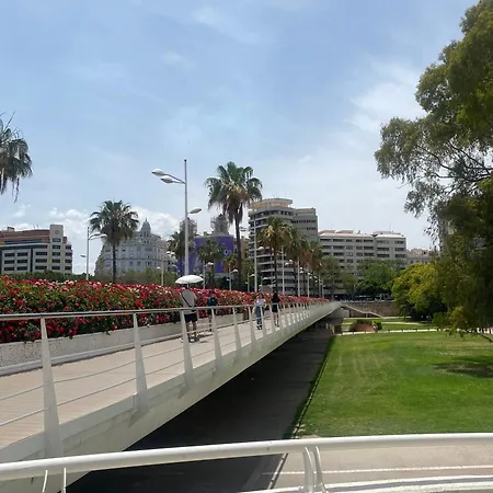 Turia Rooms Valencia - Urban Centric At Bruno Apartments Coliving